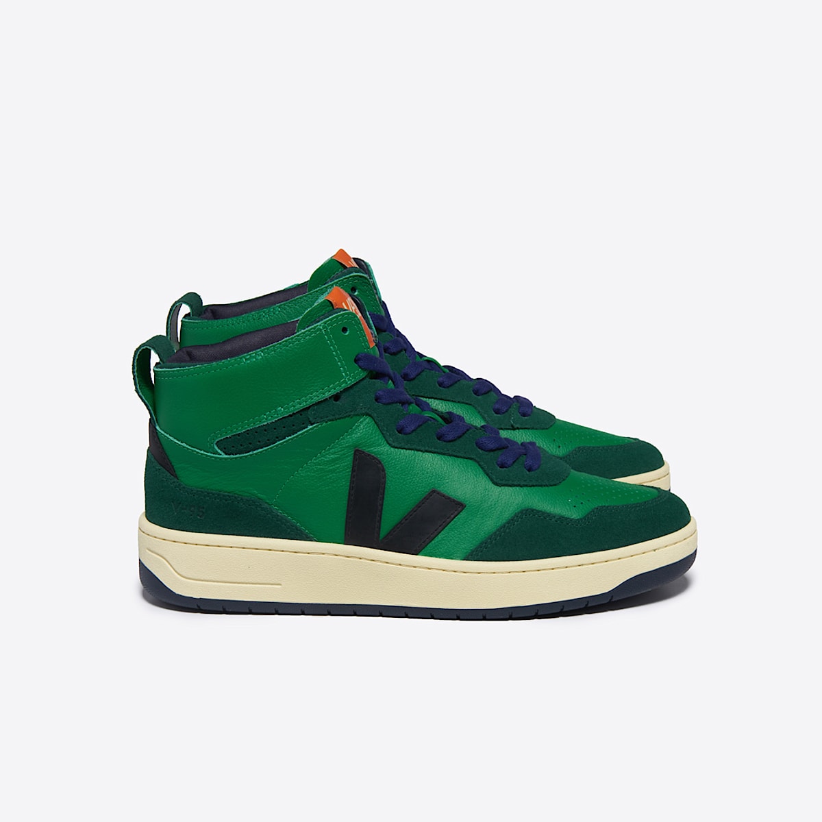 veja baskets v-95 cuir vert QZ2003686 Lateral view