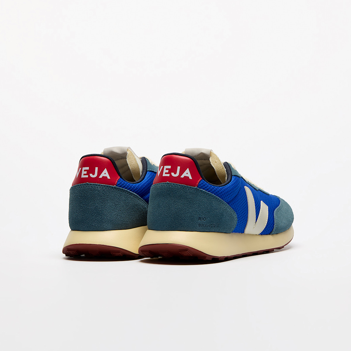 veja baskets rio-branco-ii recyclé bleu RO1803875 Back view