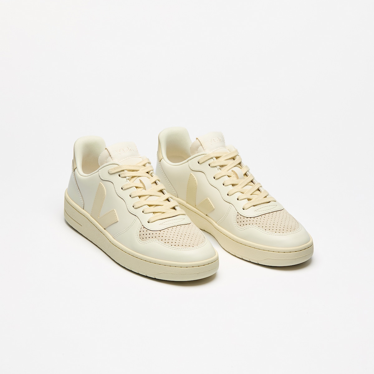 veja baskets v-10-prime cuir beige VI0220498 Top view