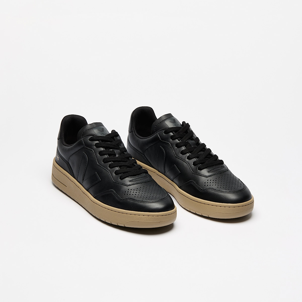 veja v-90 couro preto VD2003896B430