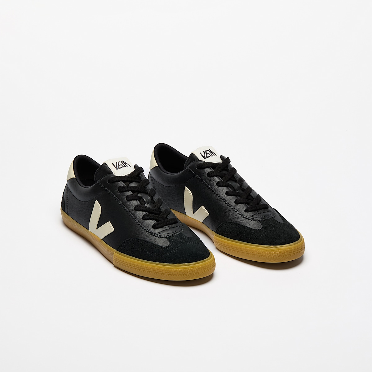 veja sneakers volley ekologiskt-läder svart VO2020510 Top view