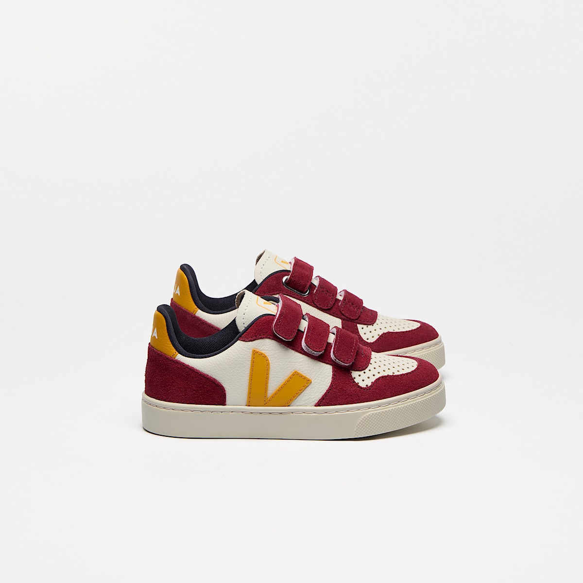 veja baskets small-v-10 cuir rouge CV0520615 Lateral view