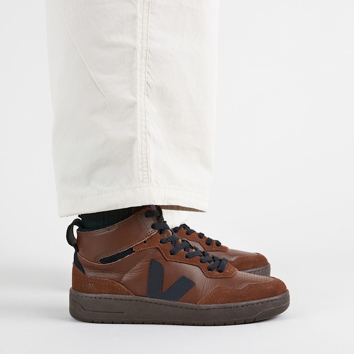veja sneakers v-95 leather brown QZ2003688