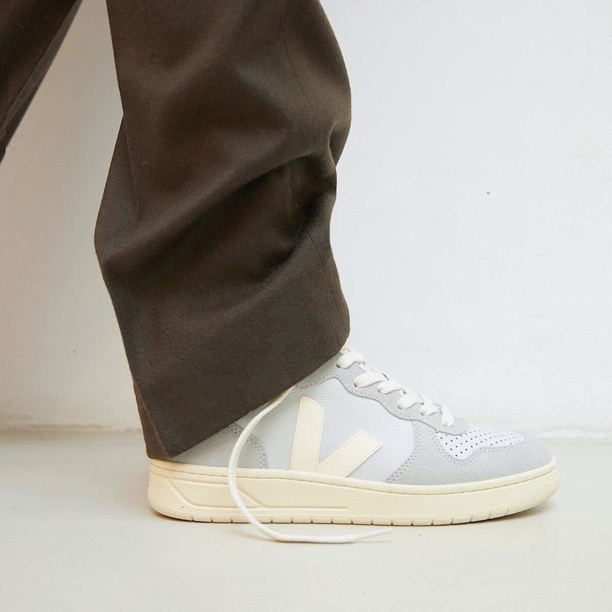 veja v-15 leder grau VQ2003590B480