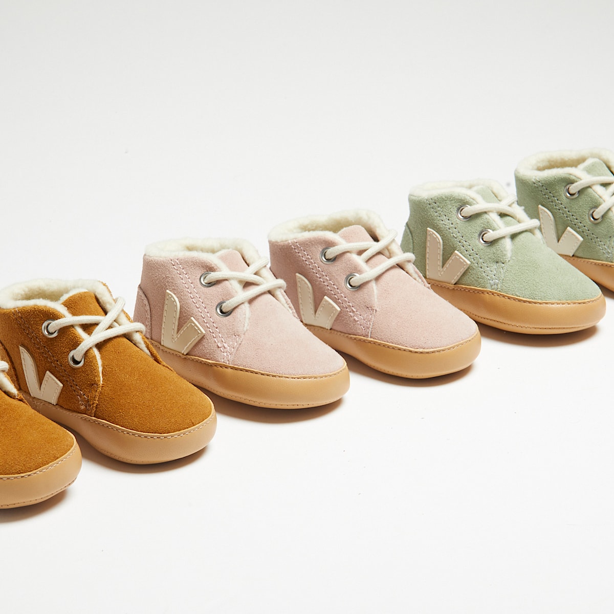 veja baby-winter suede green BF0303440