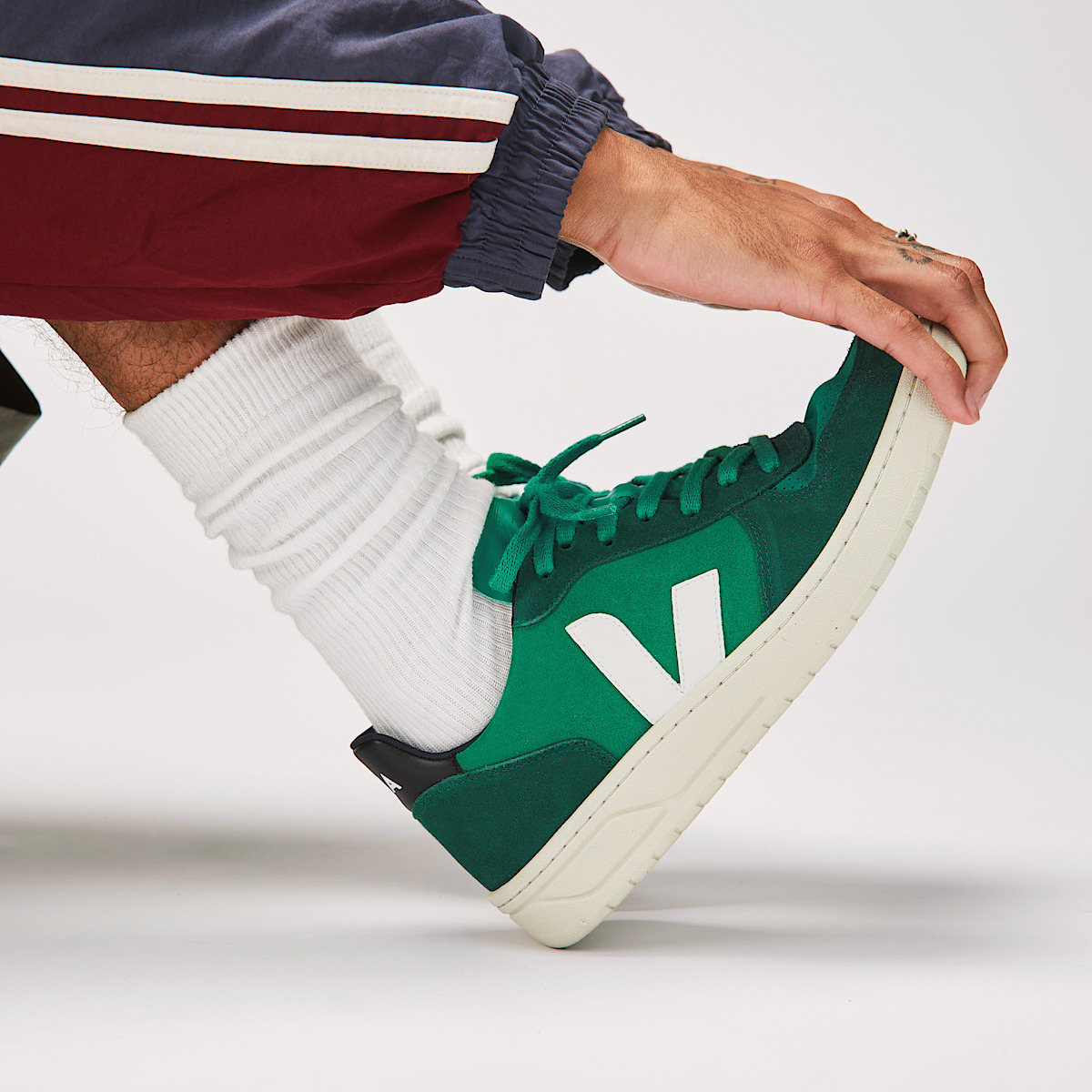 veja baskets v-10 suède vert VX0303671