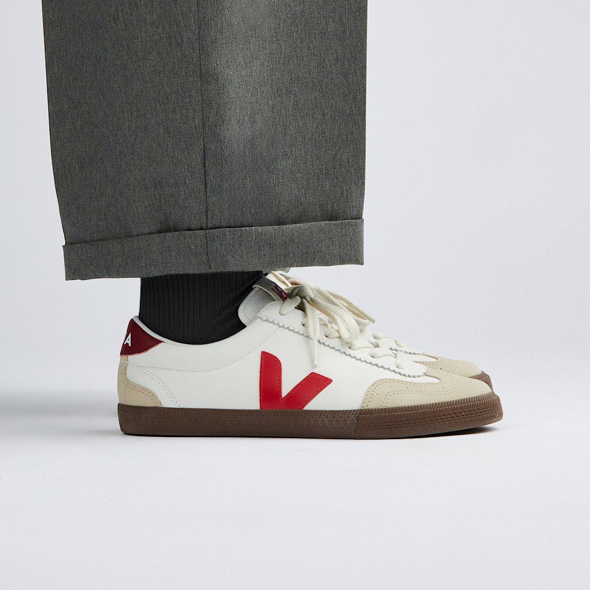 veja sneakers volley organic-leather white VO2003533