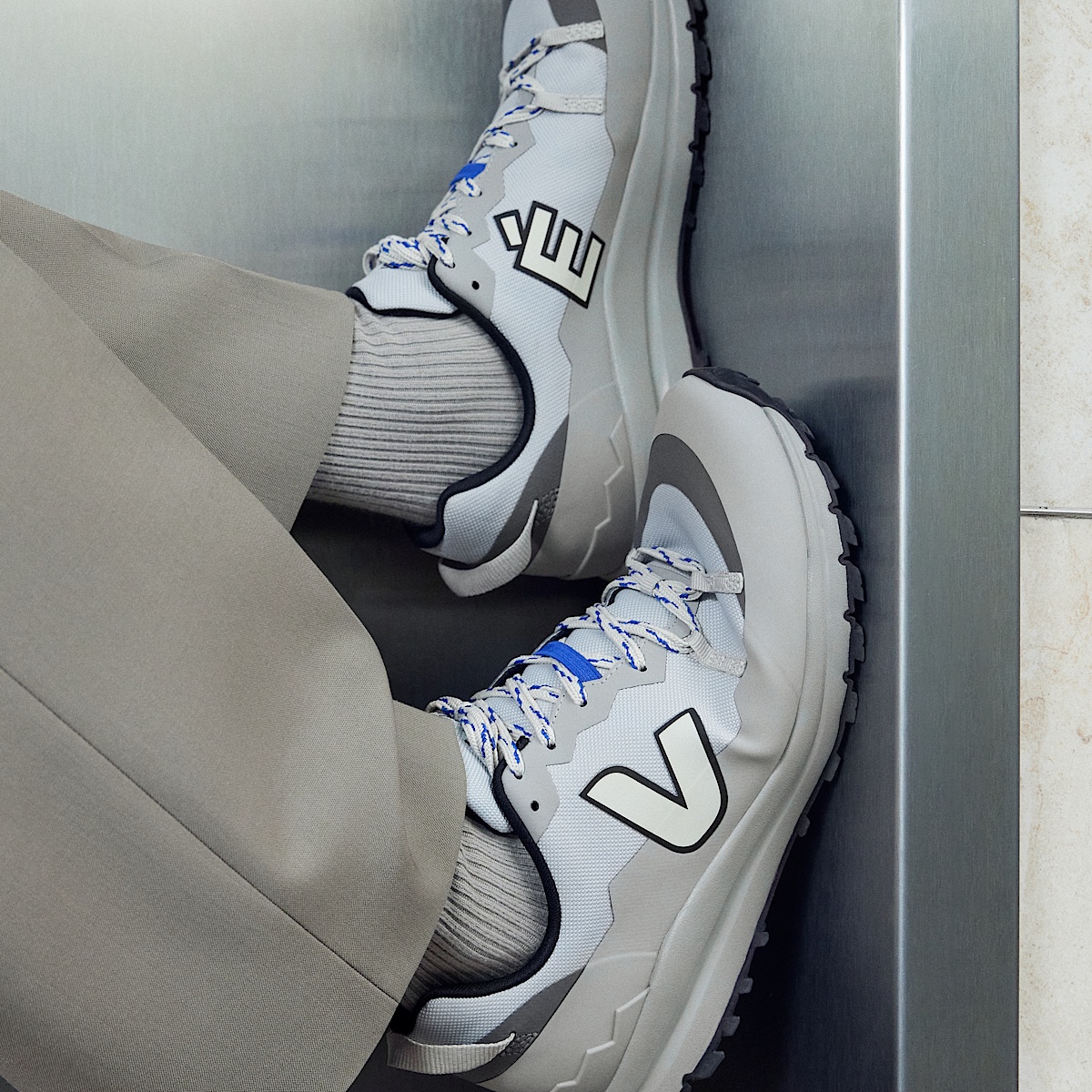 veja etudes reciclado gris ET2303651A395