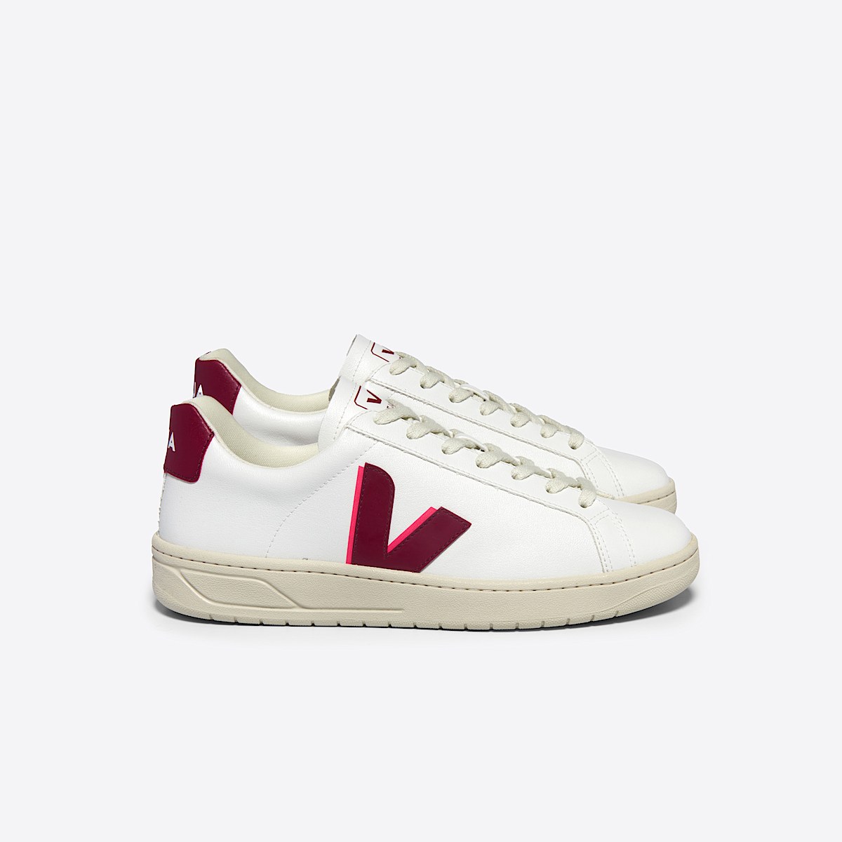 veja sneakers urca-w vegan white UW0703701 Lateral view