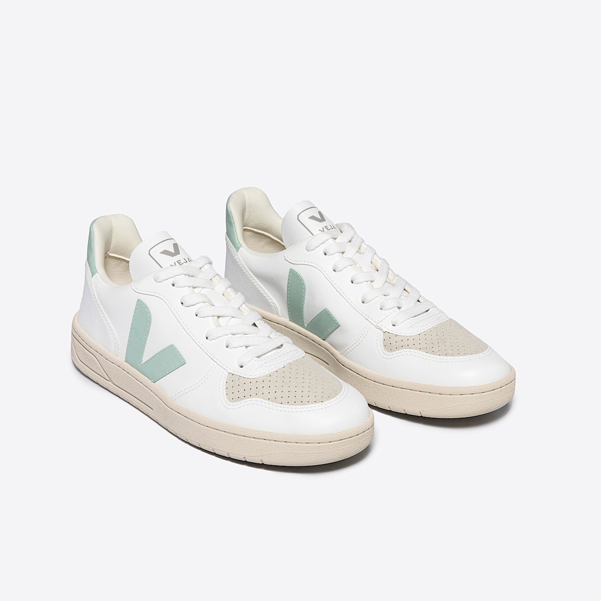 veja sneakers v-10 leather white VX0703062 Top view