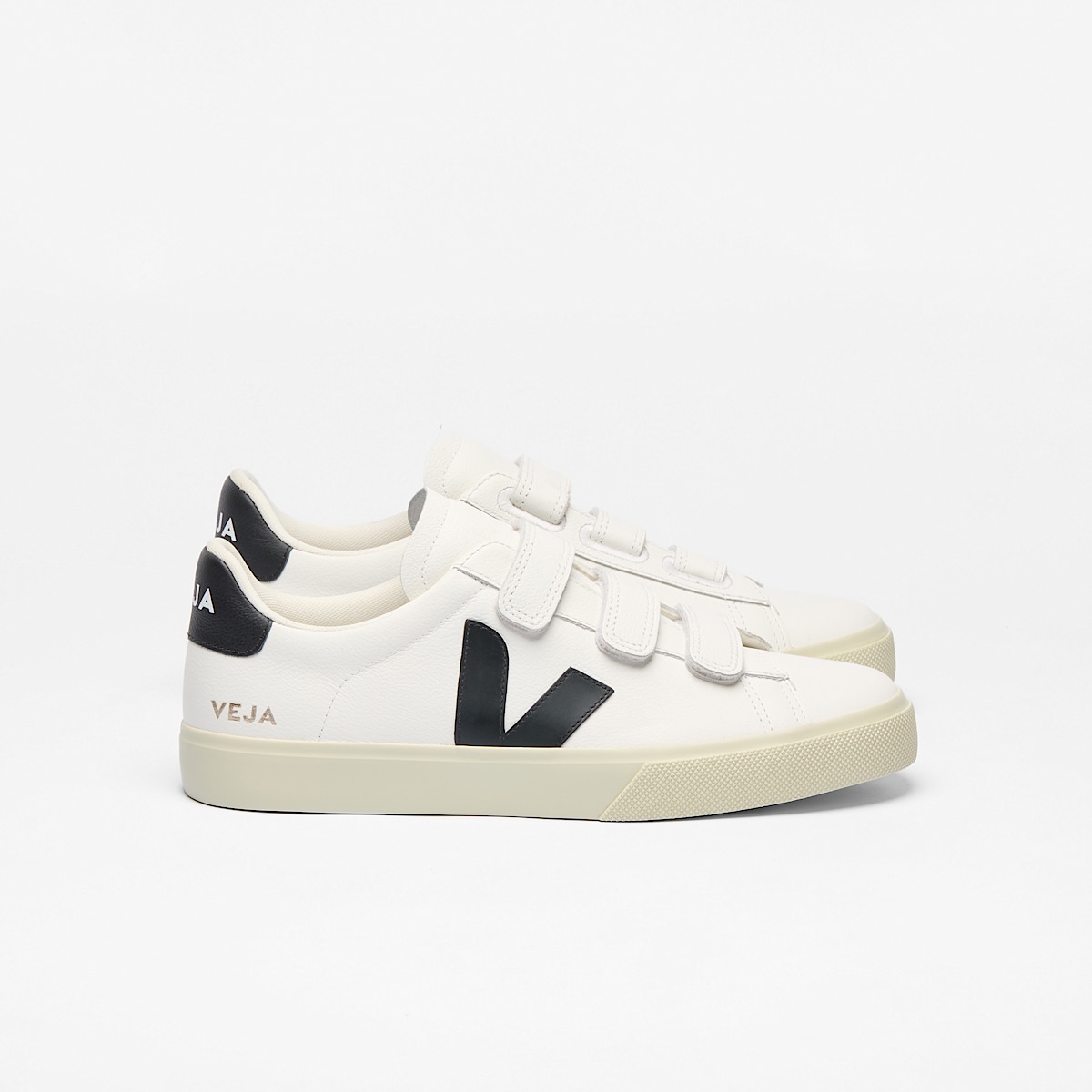 veja sneakers recife-logo leather white RC0502790 Lateral view