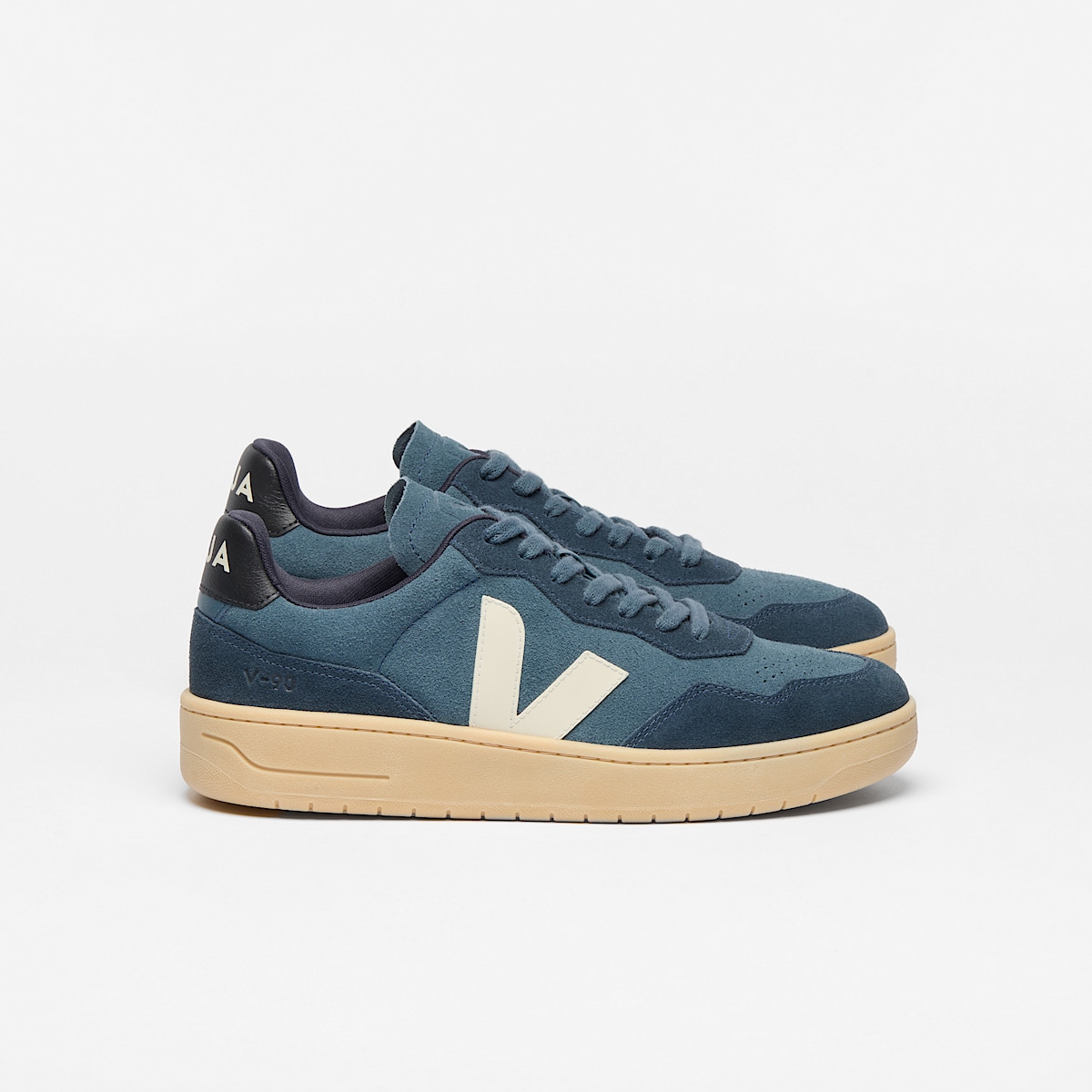 veja sneakers v-90 suede blue VD0303848 Lateral view