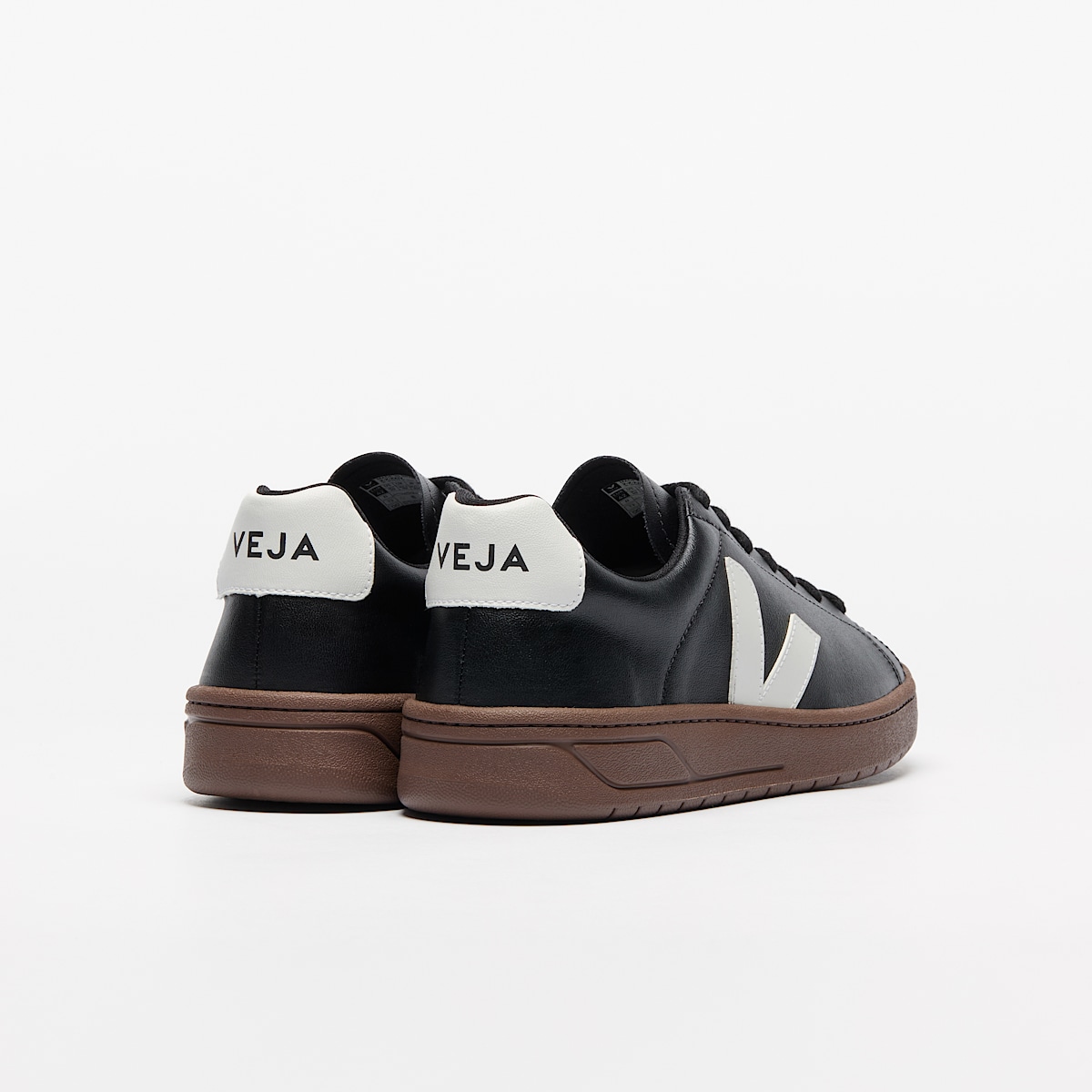 veja baskets urca vegan noir UC0703507 Back view