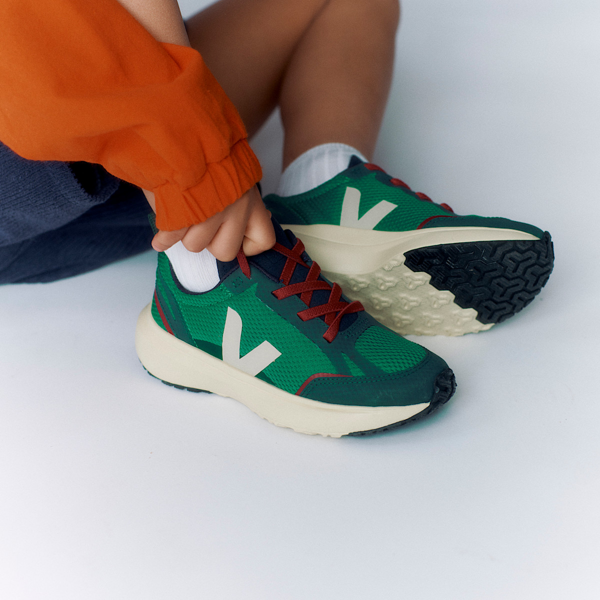 veja sneakers small-canary-light recycled green YL1820625