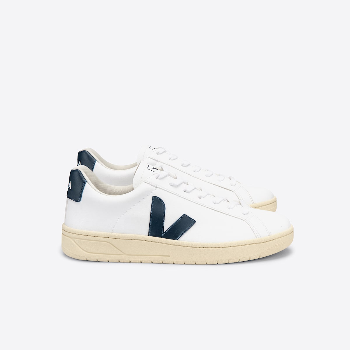 veja sneakers urca vegan white UC0702641 Lateral view