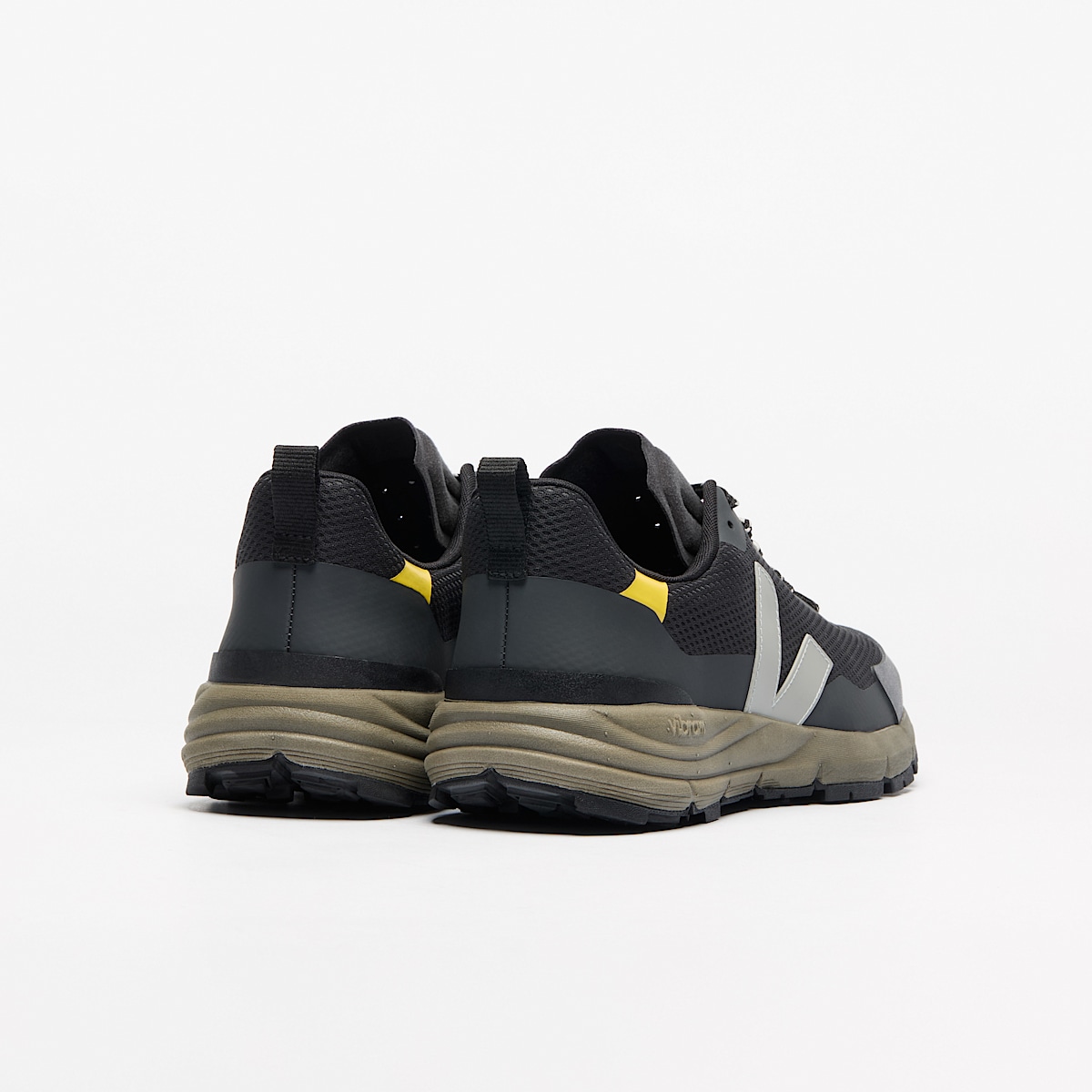 veja dekkan recycled black DC0102581B410