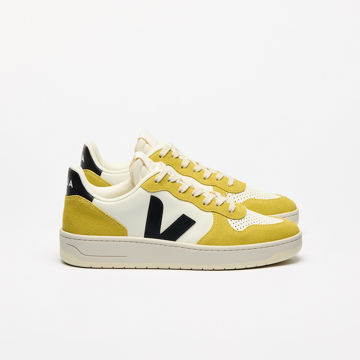 veja baskets v-10-prime cuir jaune VI0220502 Lateral view