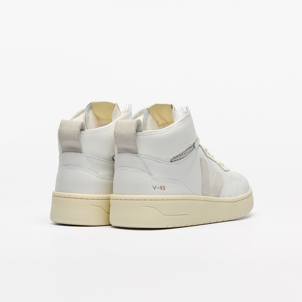 veja sneakers v-95 leather white QZ2003683 Back view