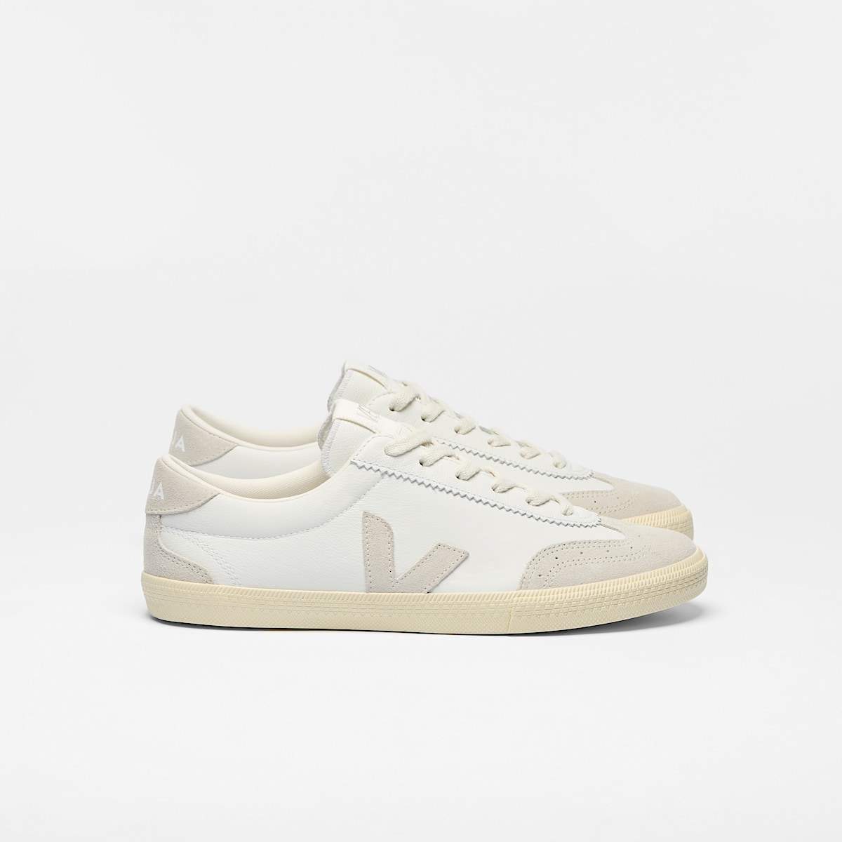 veja volley organic-leather white VO2003852B440