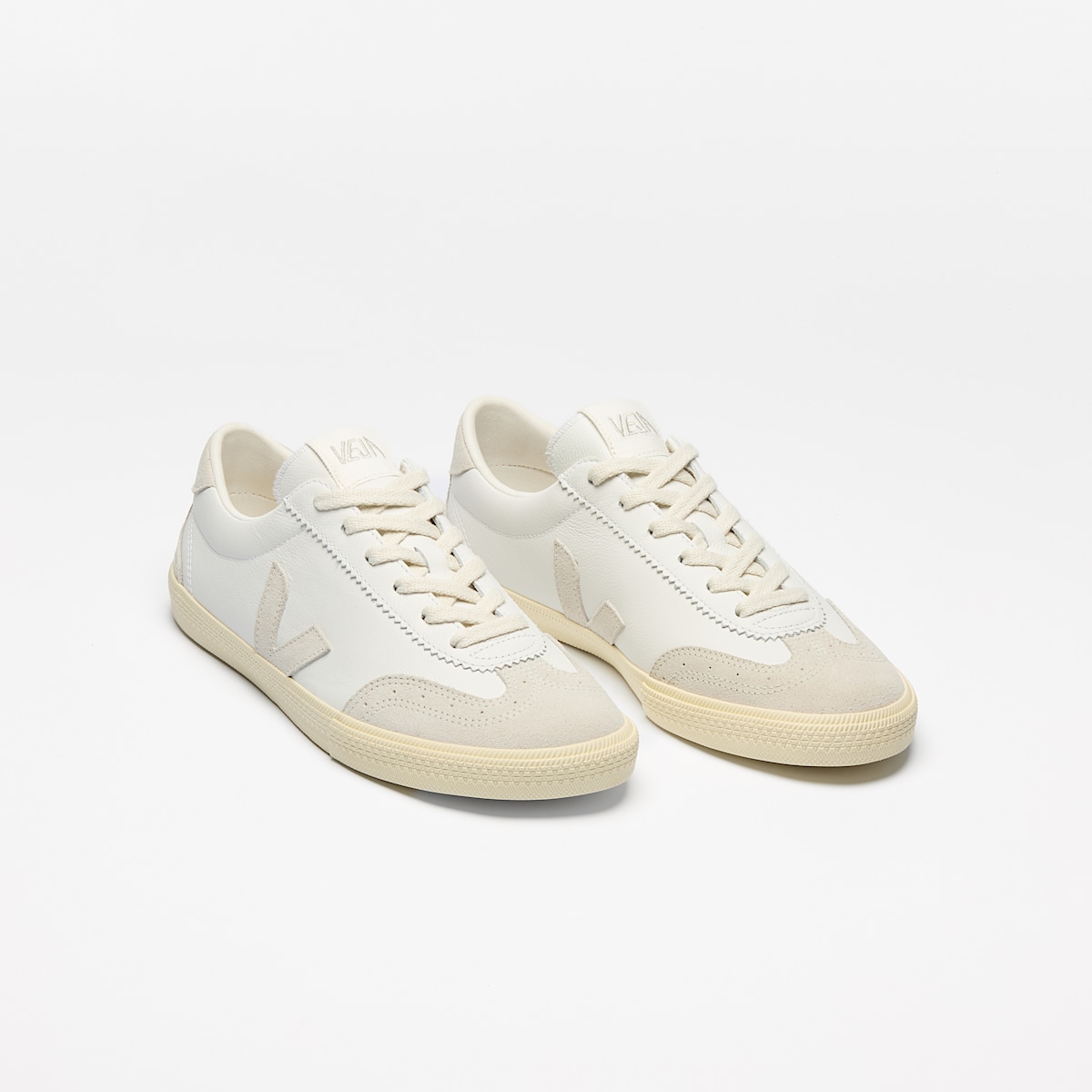 veja volley organic-leather white VO2003852B440