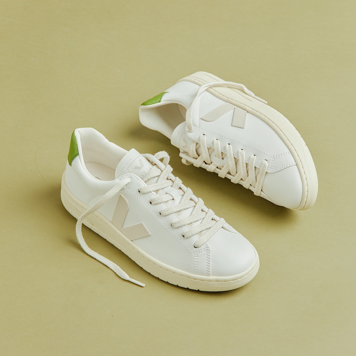 veja urca vegan white UC0703878B420