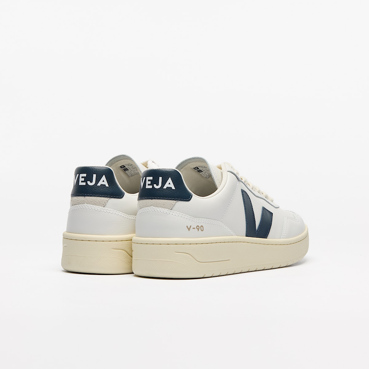 veja v-90 cuir blanc VD2003656A350