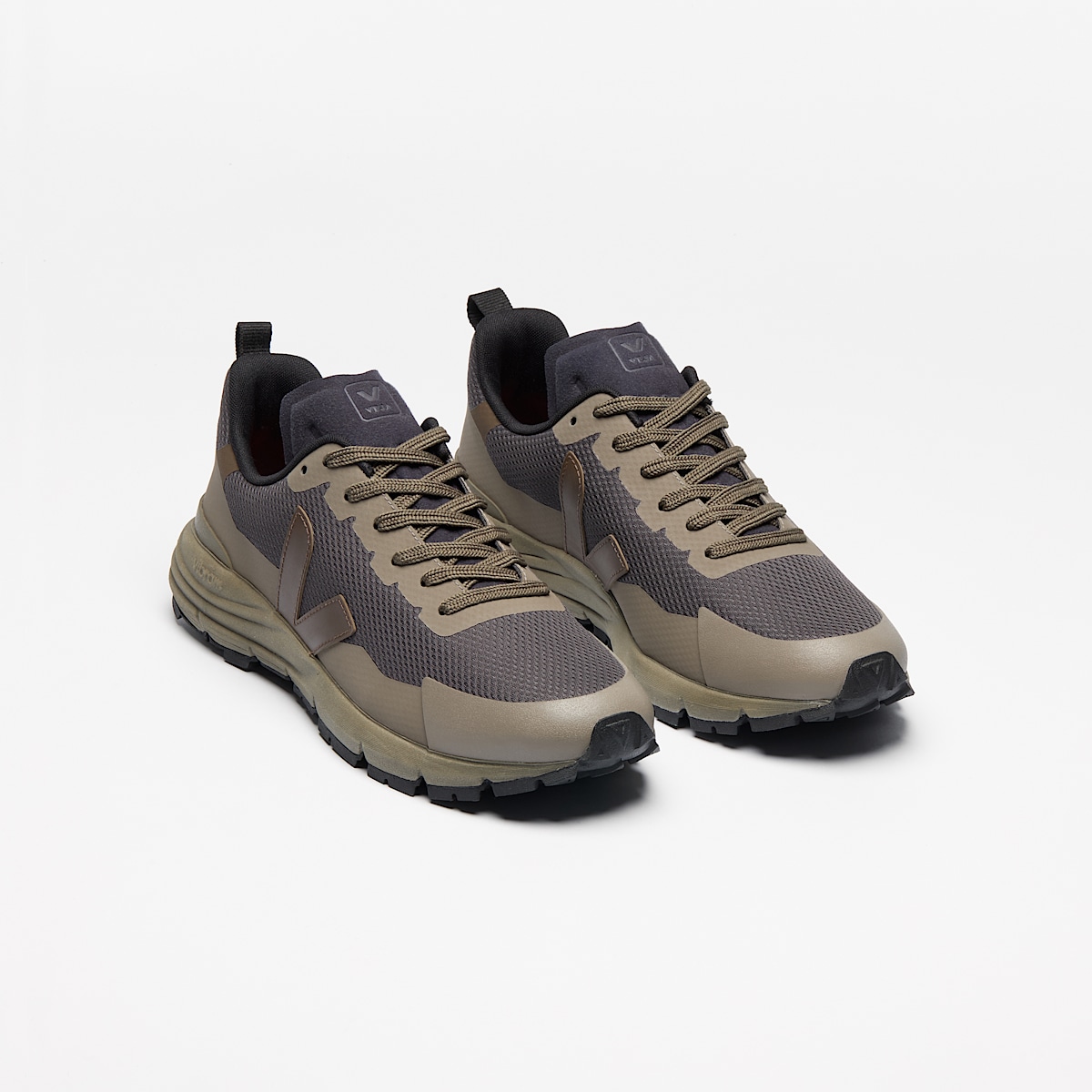 veja dekkan recyclé gris DC1803850A385
