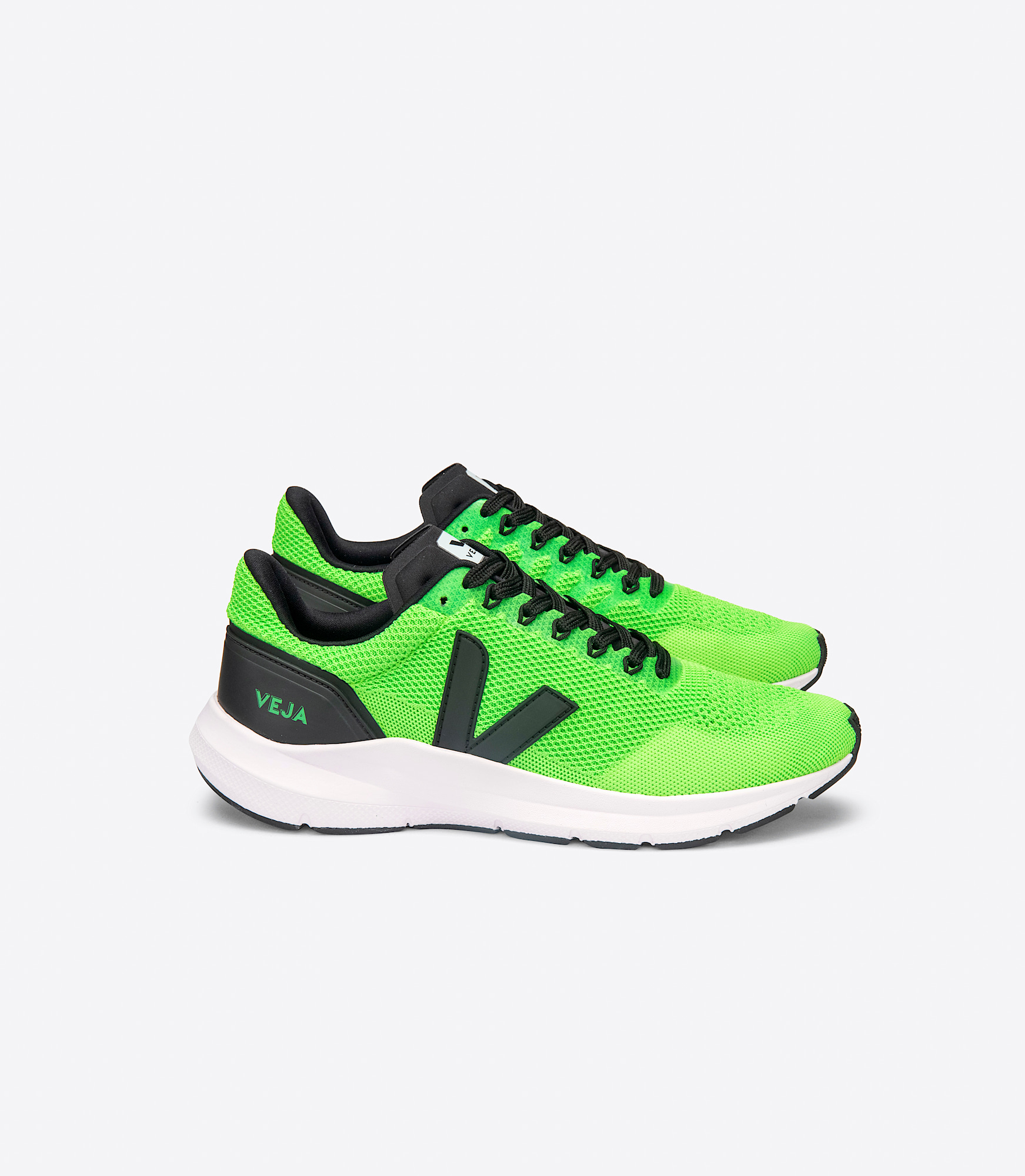 スニーカー VEJA SS23 MARLIN LT V-KNIT FLUO SNEAKER (LT1002626_BLKKAKI) veja-marlin-lt-recycled-green-