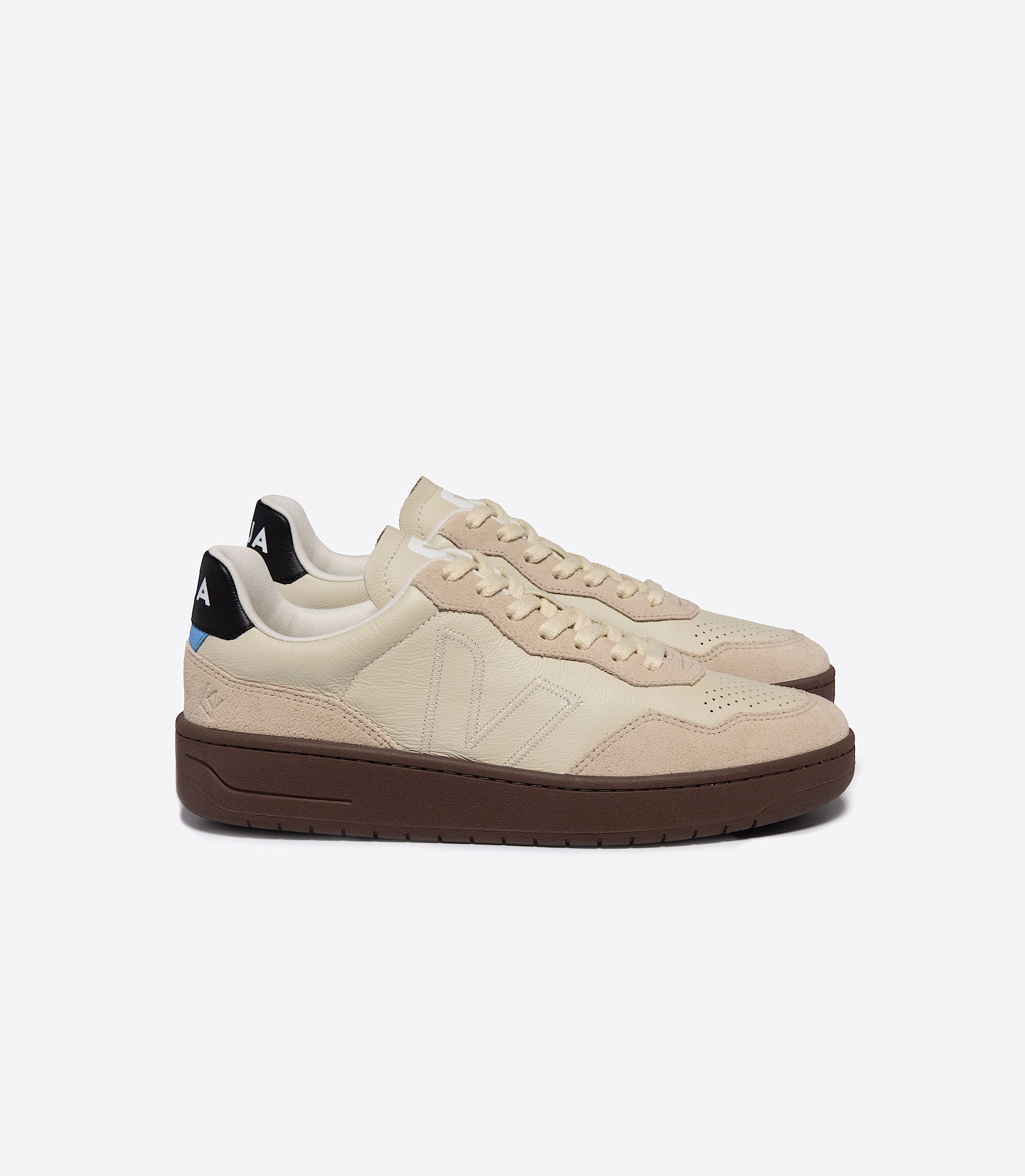 スニーカー VEJA V-90 Sneakers - Veja - Leather - Beige Amazon.com | VEJA Women's V-90 Sneaker, Cashew/Pierre, 4