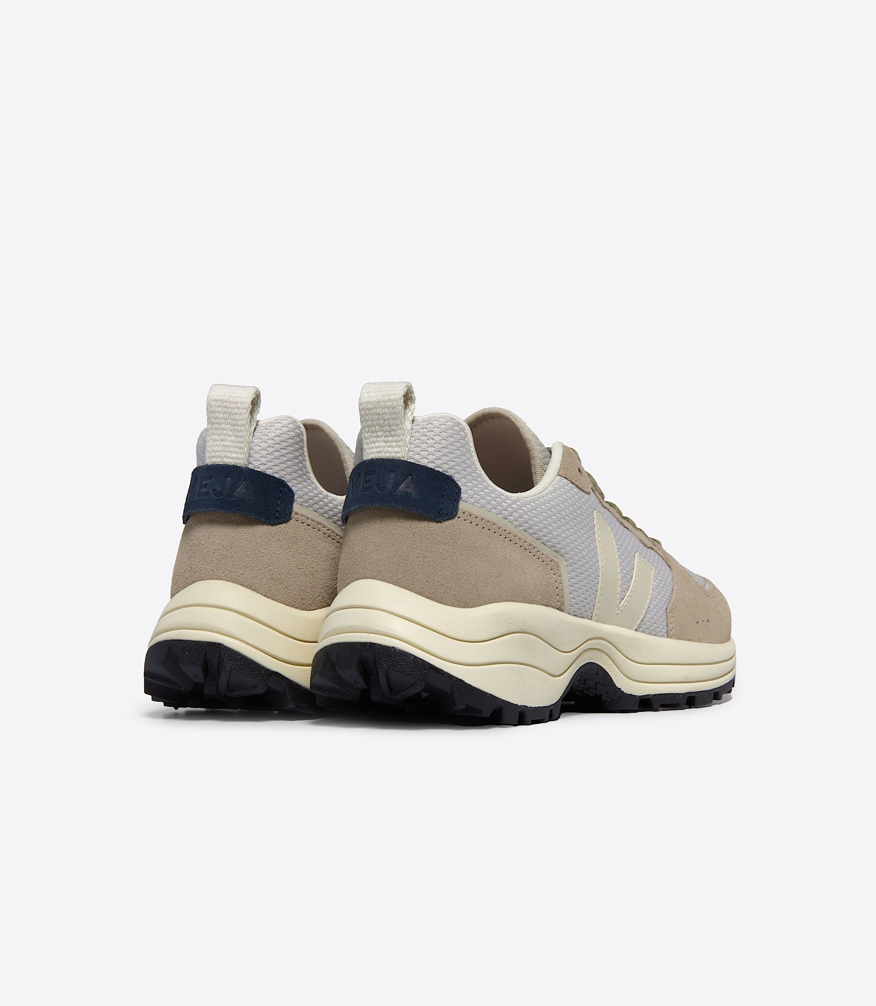veja-venturi-ii-recycled-grey-