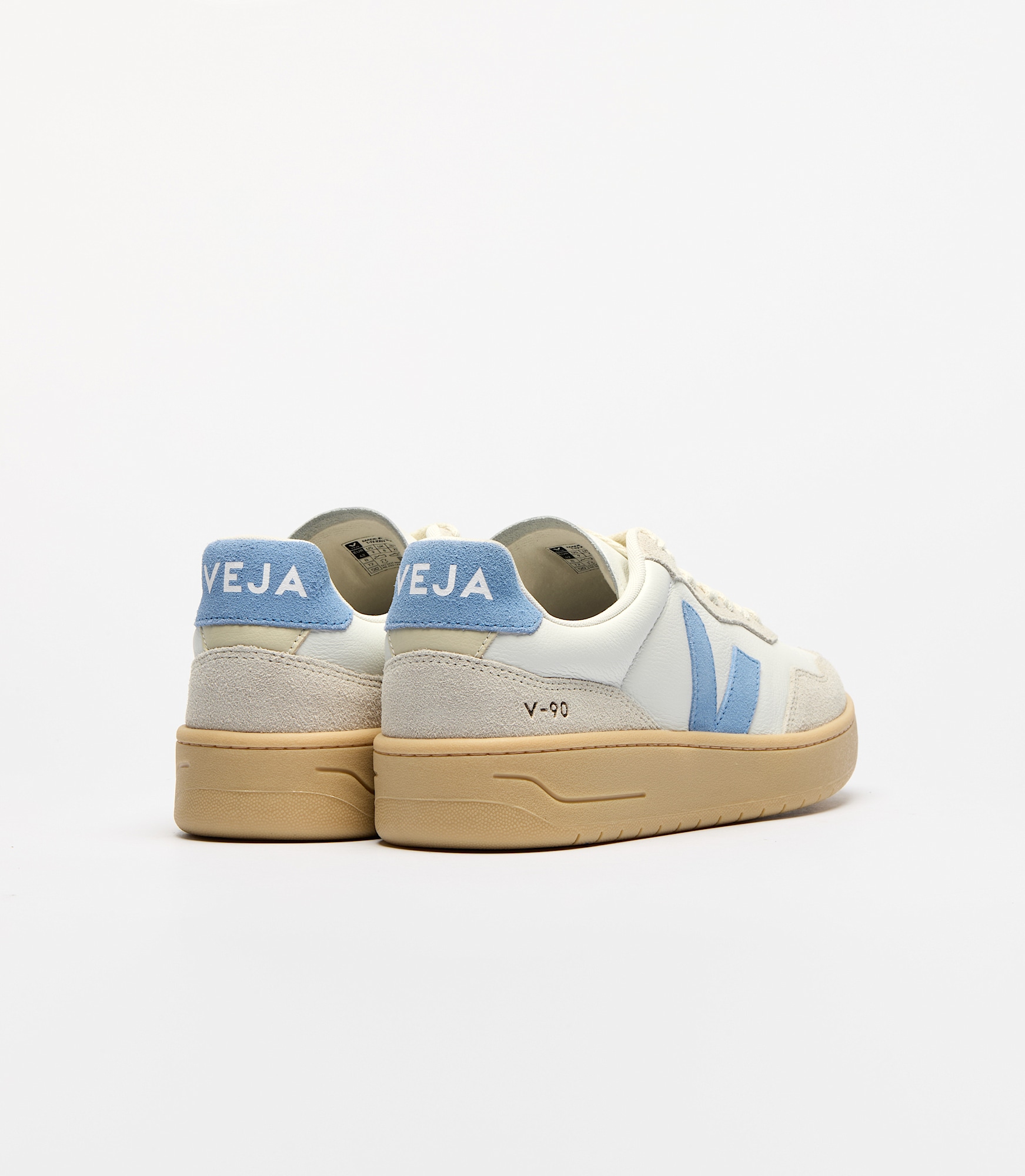 veja-v-90-organic-cotton-white