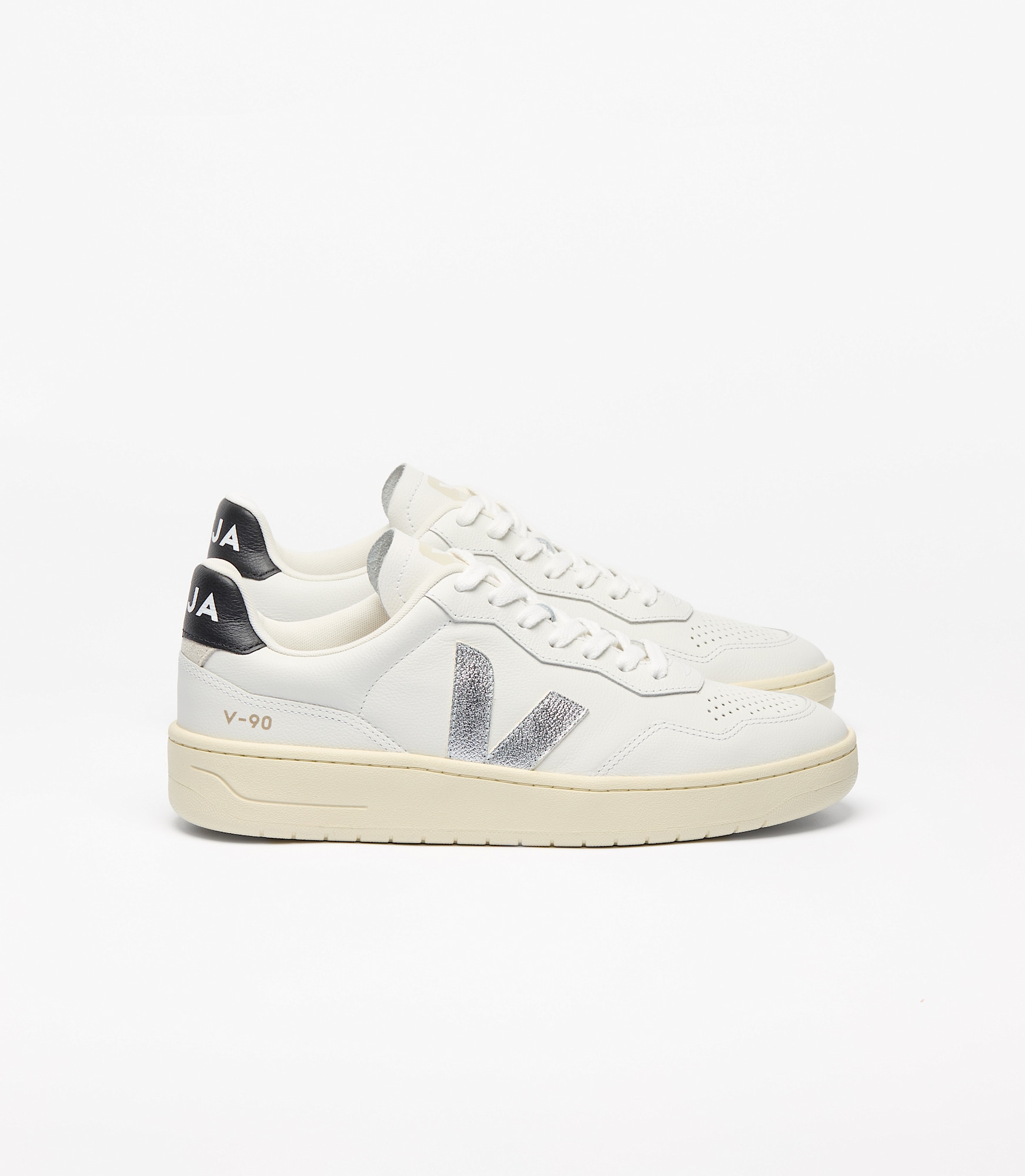 V-90 LEATHER WHITE SILVER BLACK | VEJA