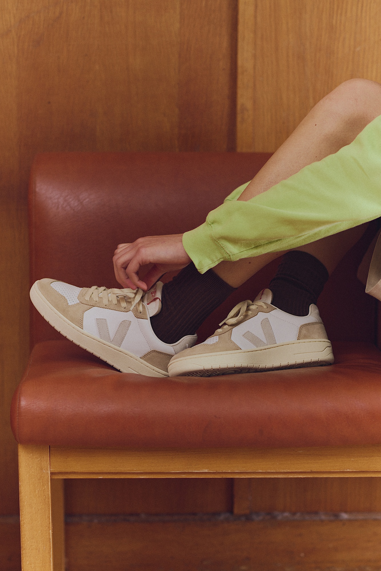 スニーカー V 82 Sneakers - Veja - Leather - White VEJA V-82 Sneakers | White | FARFETCH