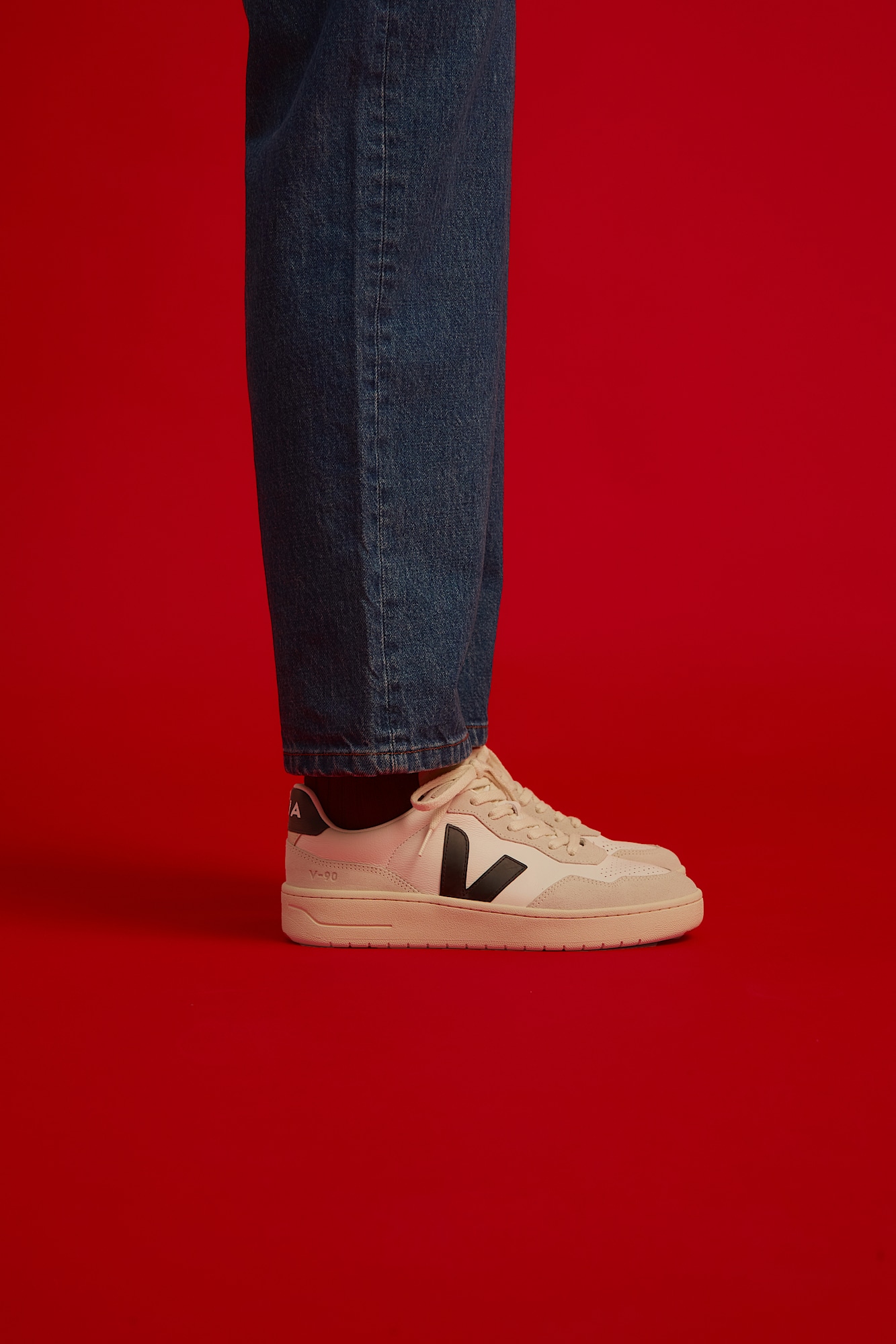 V-90 LEATHER WHITE BLACK | VEJA