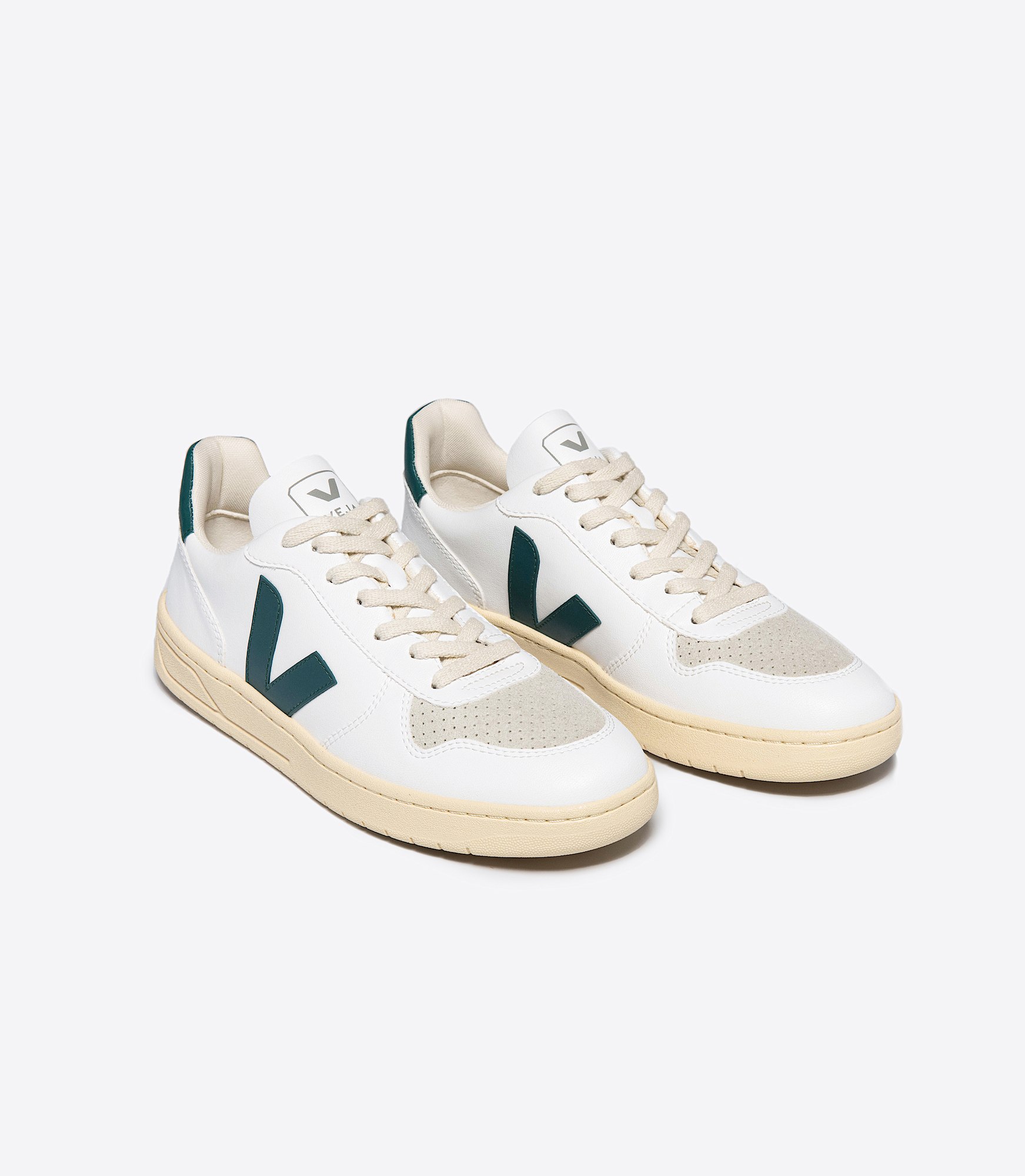 veja-v-10-vegan-white-