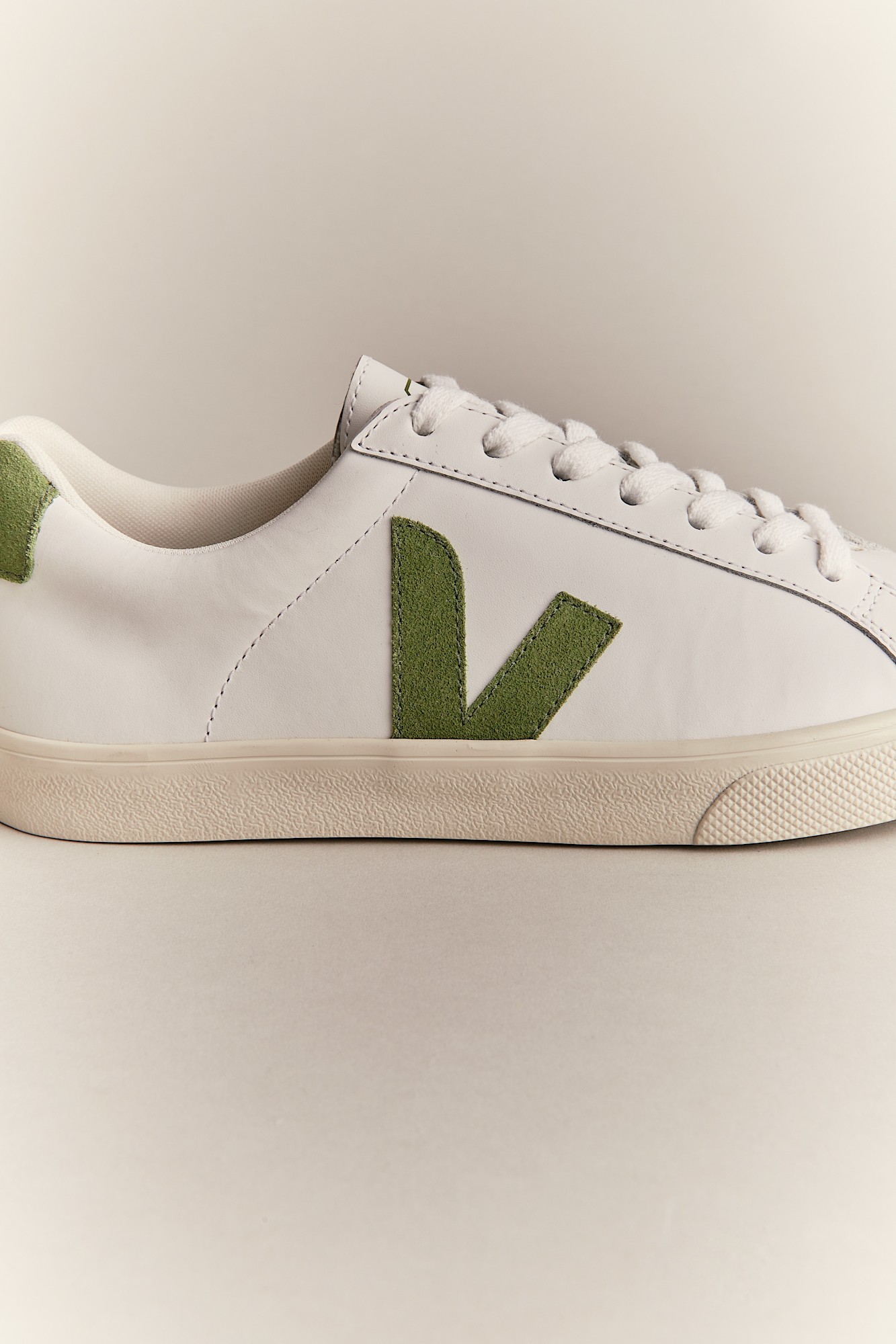 靴 VEJA ESPLAR LEATHER ExtraWhite veja-esplar-logo-leather-white