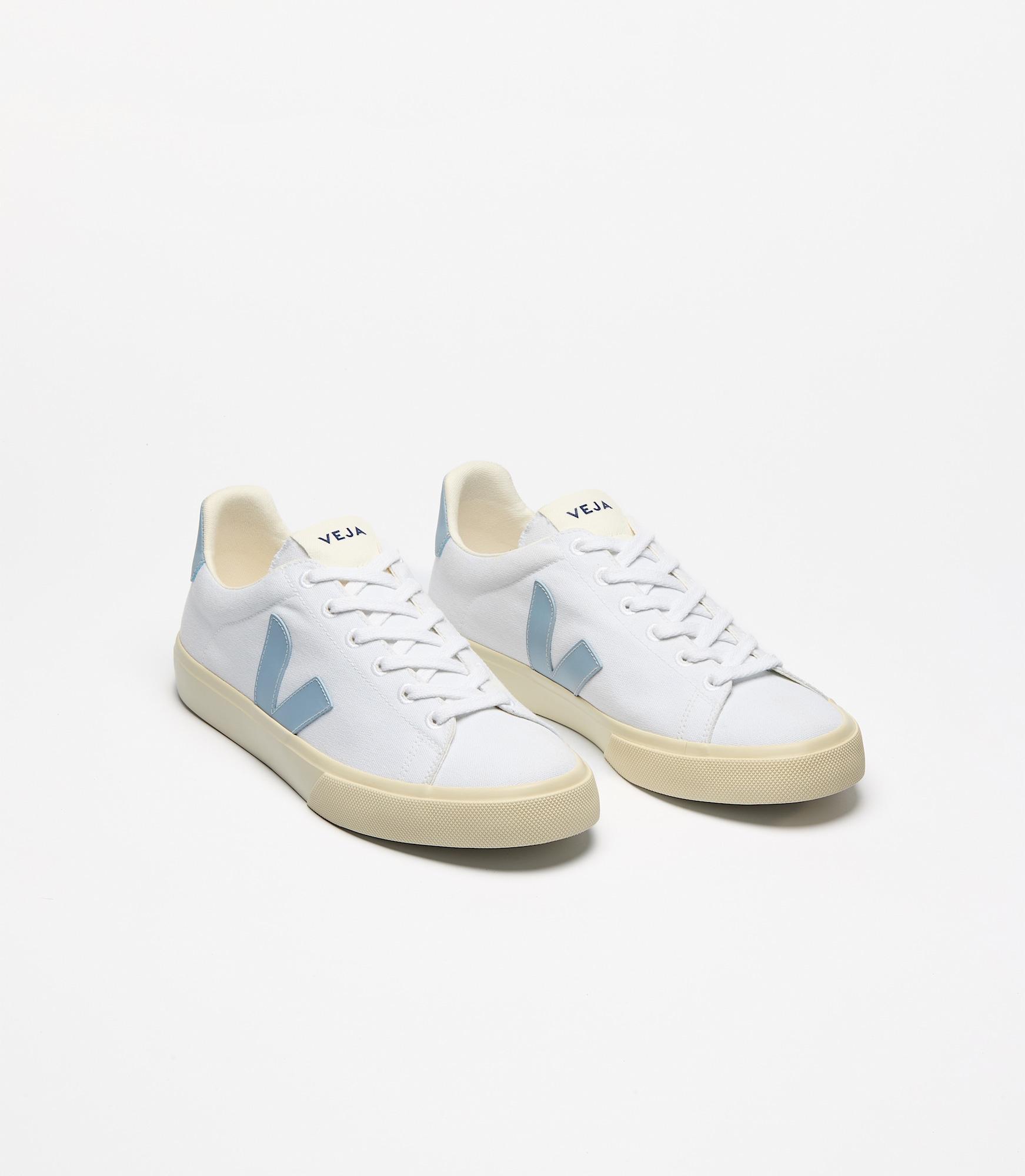 CAMPO CANVAS WHITE STEEL | VEJA