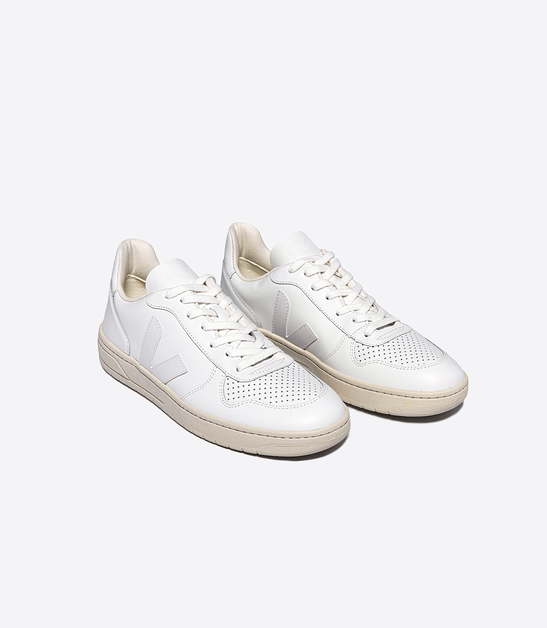 VEJA★V-10 LEATHER WHITE PLATINE V-10 LEATHER WHITE PLATINE | VEJA