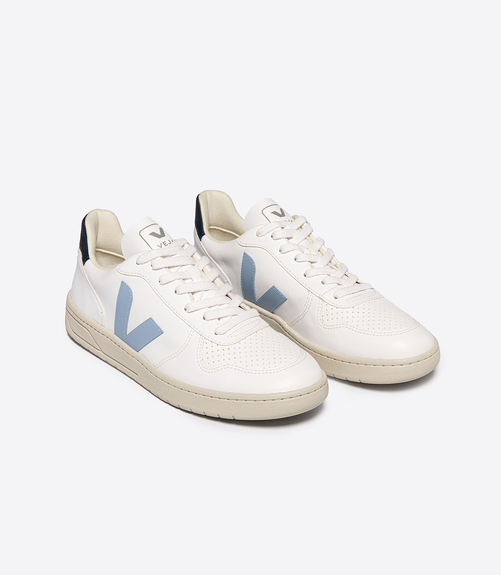 【VEJA】V-10 C.W.L｜White Steel Butter Sole VEJA V-10 CWL Trainers with Butter Sole in White & Steel