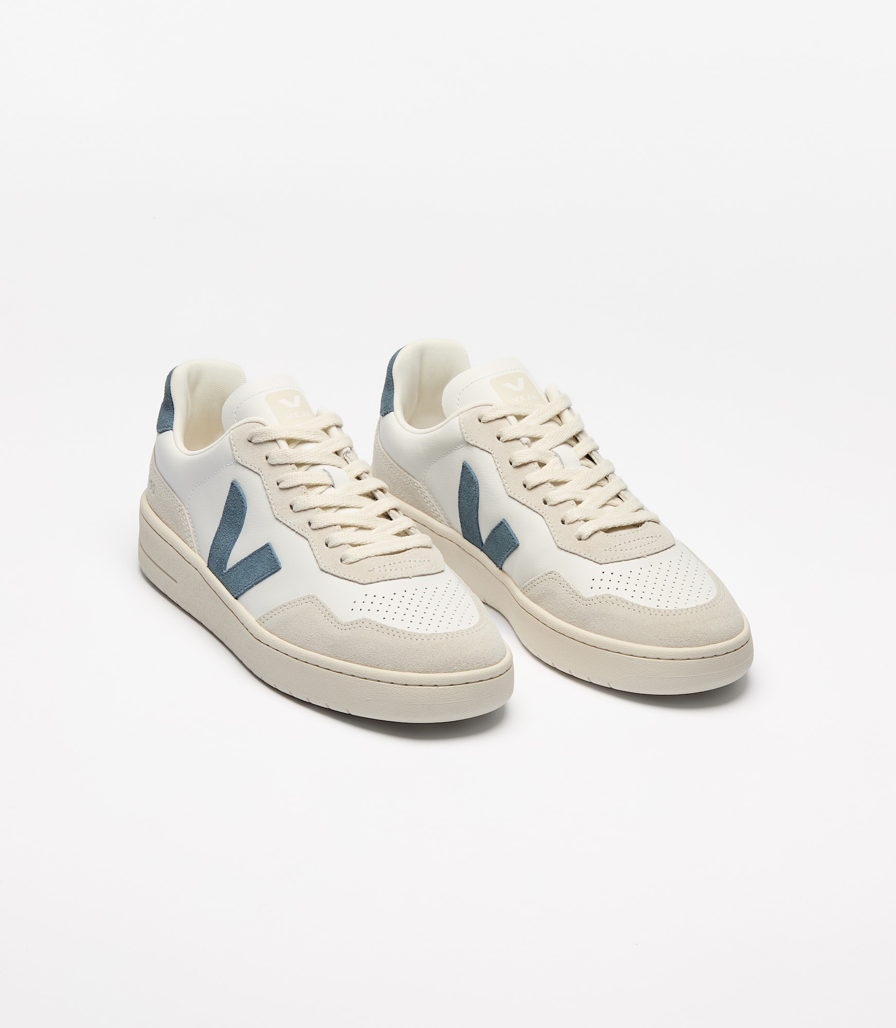 veja-sneakers-v-90-organic-