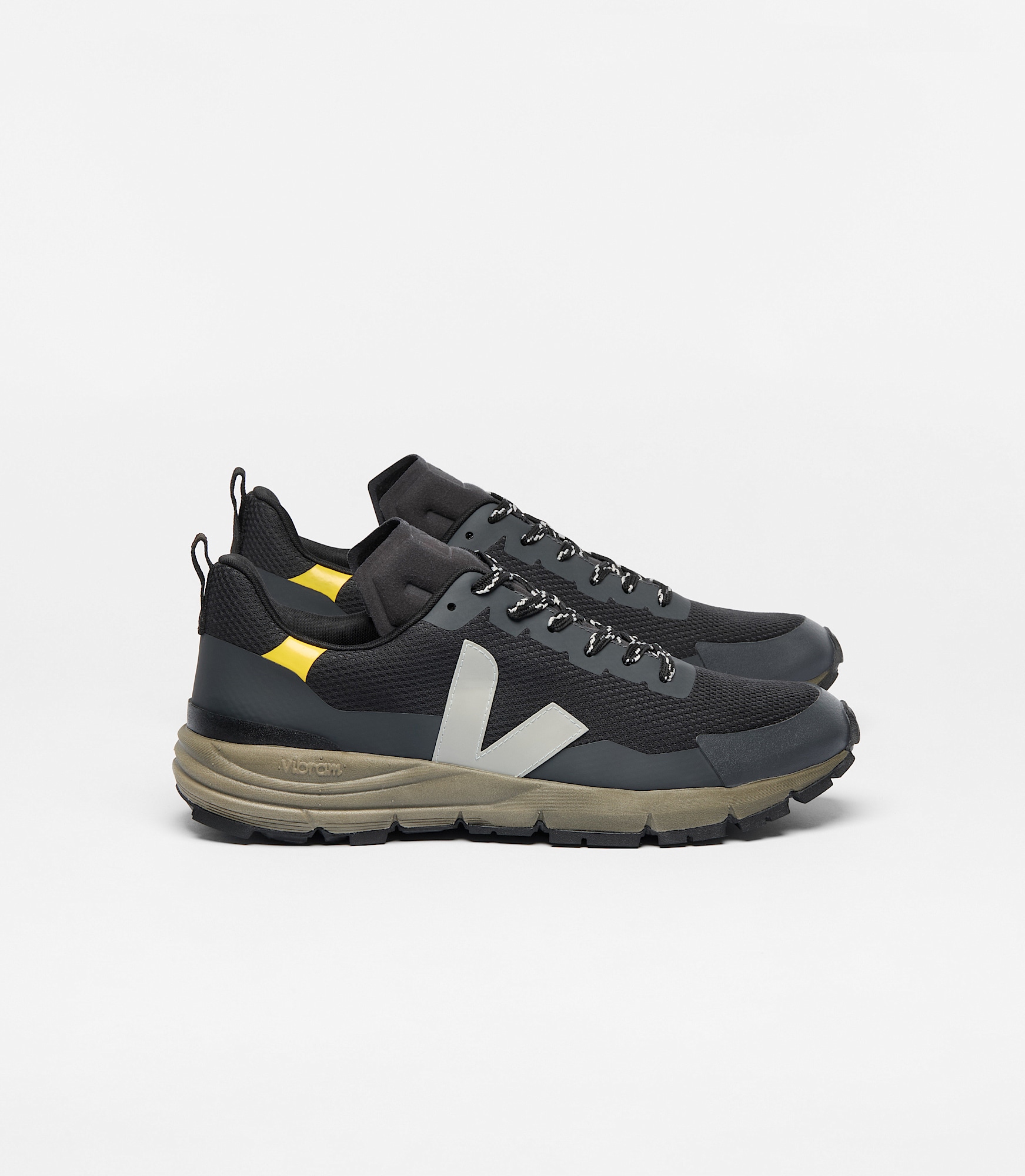 veja-sneakers-dekkan-recycled- veja-sneakers-dekkan-recycled-