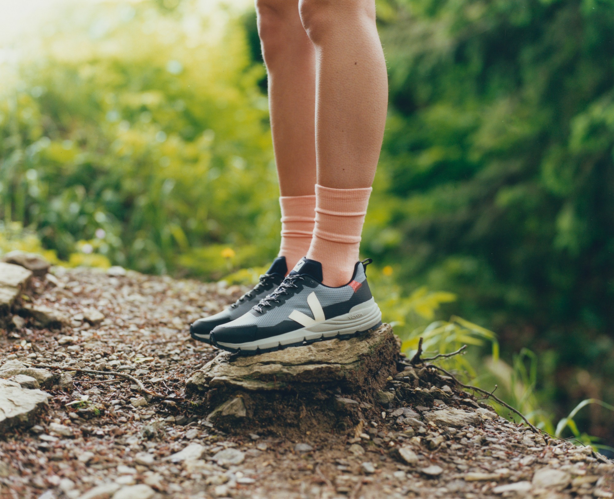 veja-sneakers-dekkan-recycled-