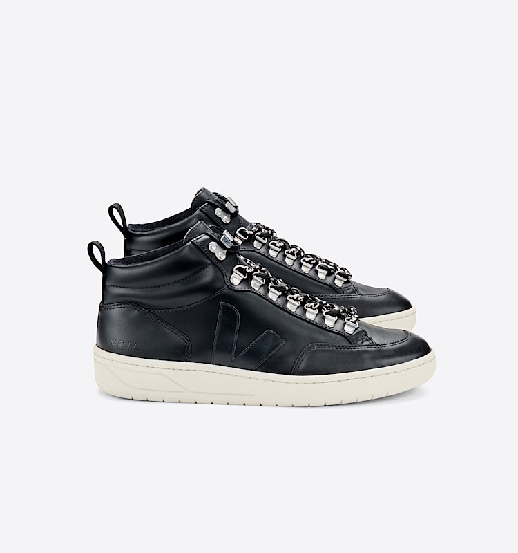 veja sneakers roraima leather black QR0202358 Lateral view