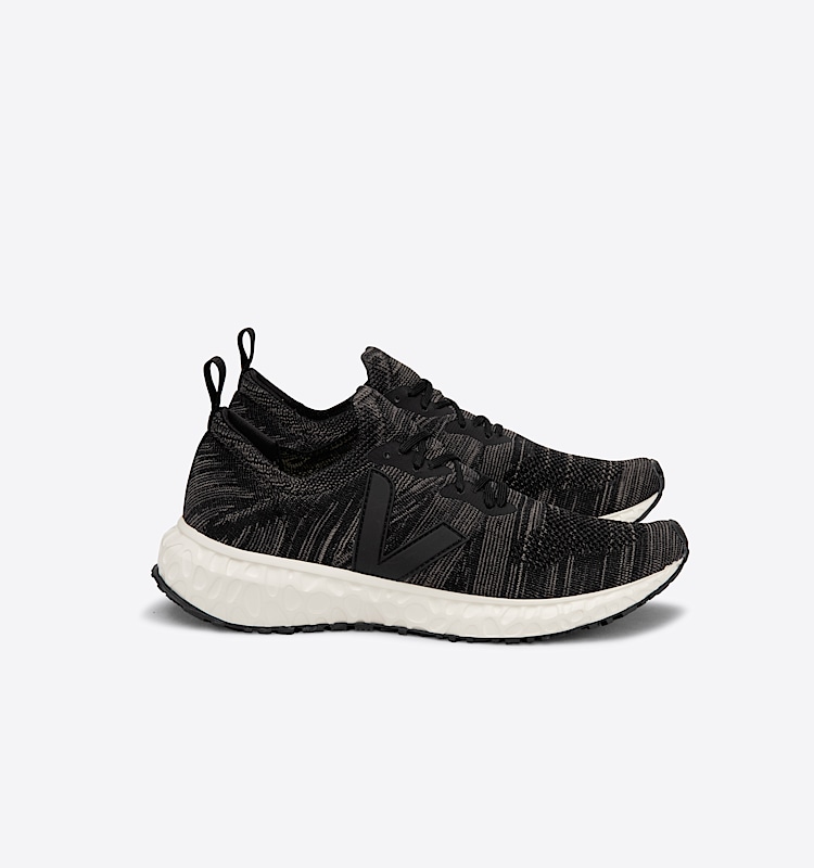 veja sneakers thunderbird reciclado preto TD1002875 Lateral view