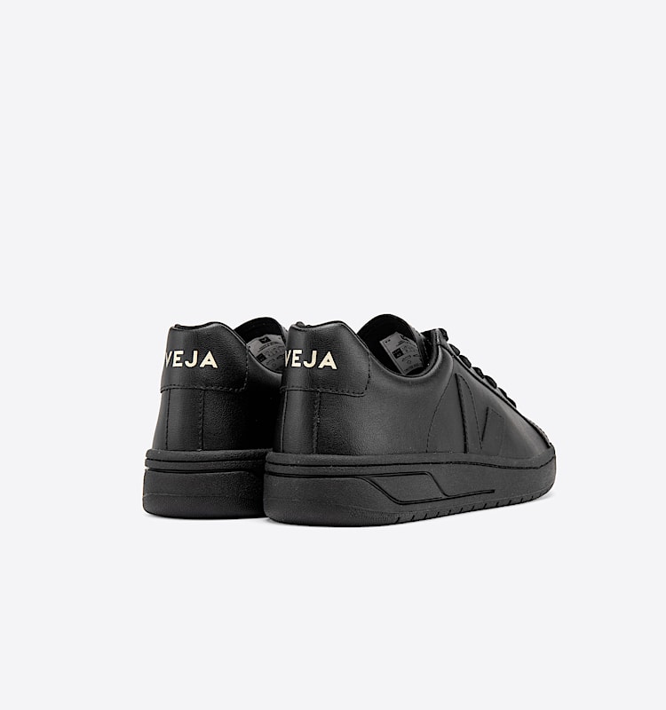 veja sneakers urca vegan black UC0702597 Back view