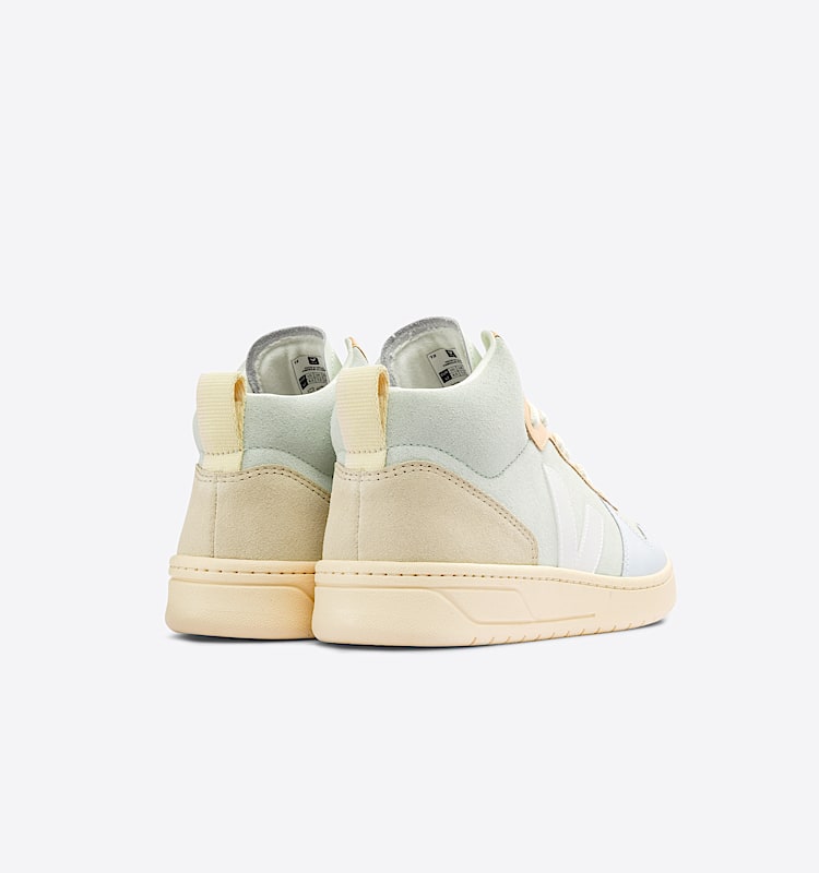 veja sneakers v-15 麂皮 绿色 VQ0303130 Back view