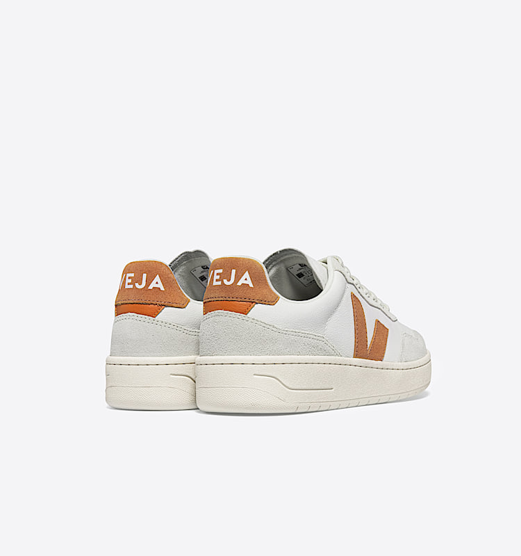 veja baskets v-90 cuir blanc VD2003389 Back view