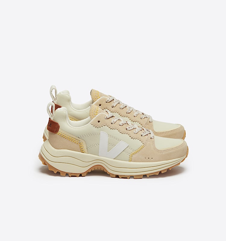 veja sneakers veja-x-bimba-y-lola organic-leather beige VY2003840 Lateral view