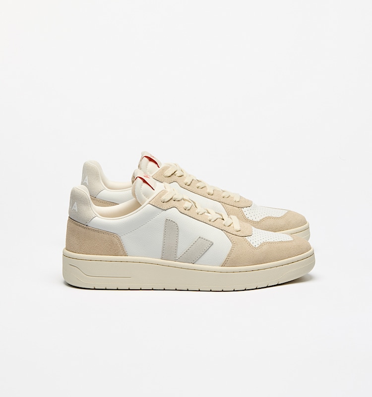 veja sneakers v-82 皮革 米色 VE3320756 Lateral view