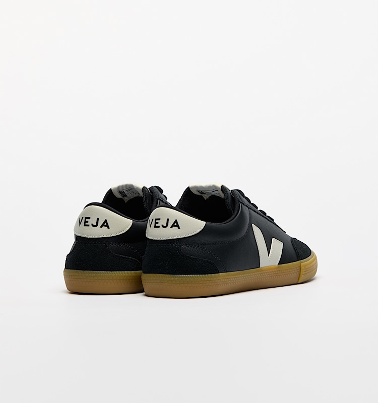 veja sneakers volley 有机皮革 黑色 VO2020510 Back view